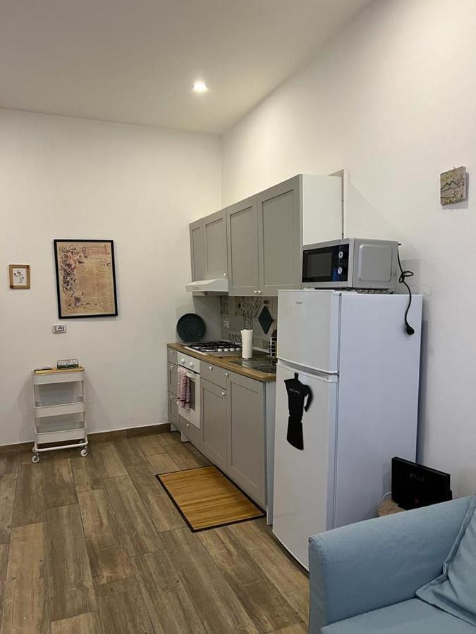 Apartamento Casa Gaia A Due Passi Dal Duomo Nápoles Exterior foto
